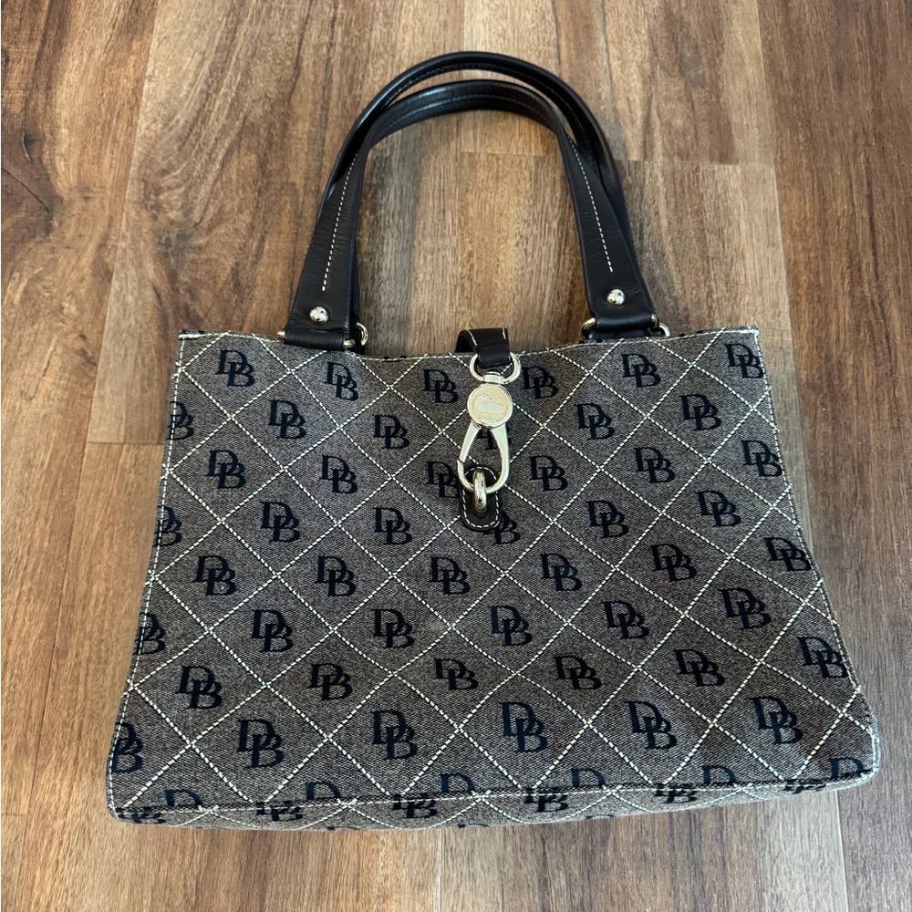 Dooney & Bourke Shoulder Bag